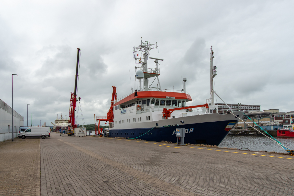 AL557-182.jpg
