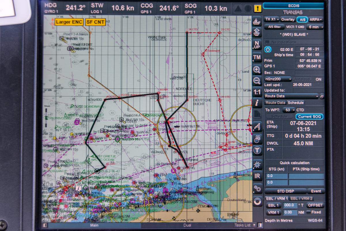 AL557-63.jpg