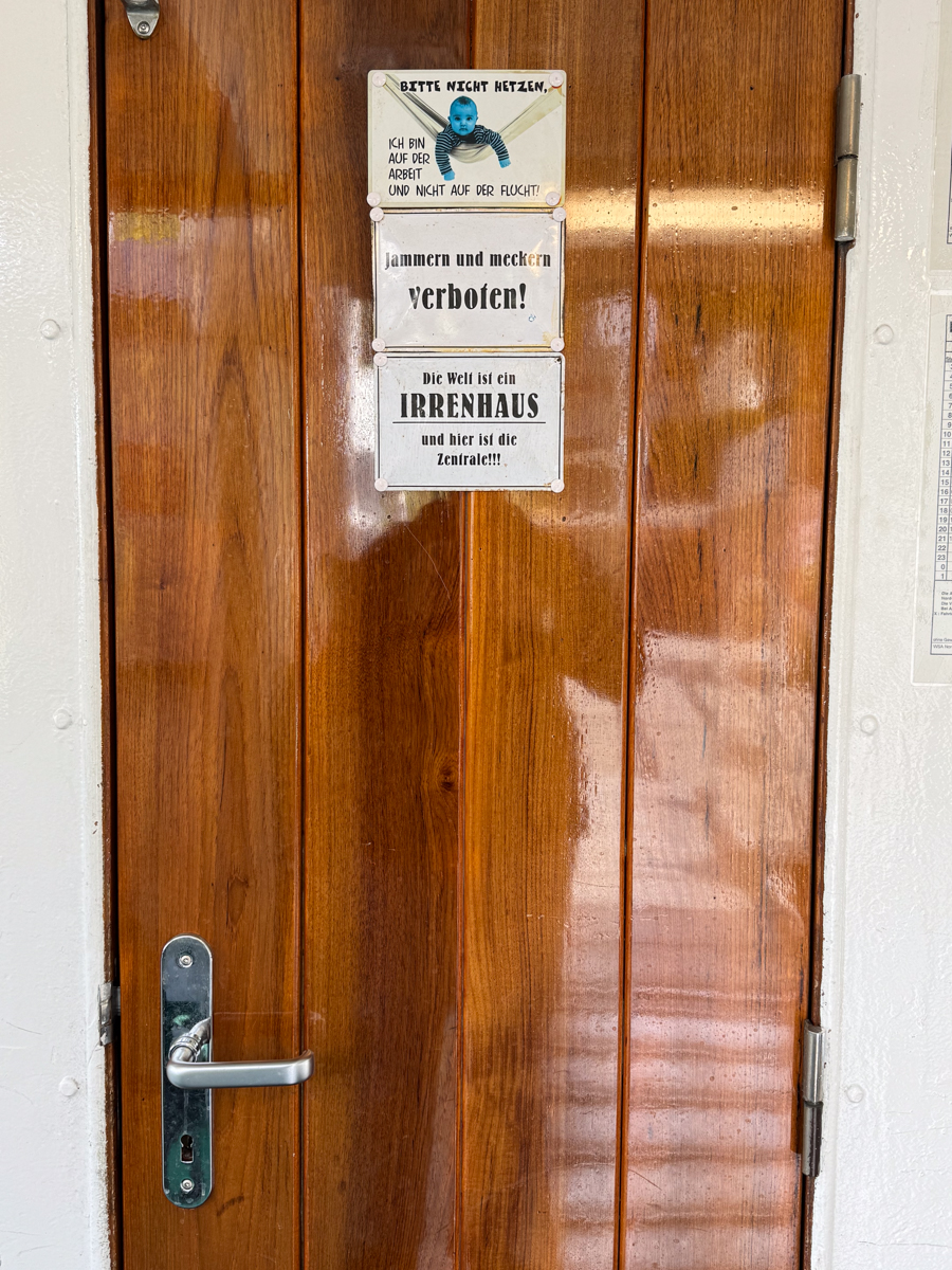AL633 NF-F-2.jpg