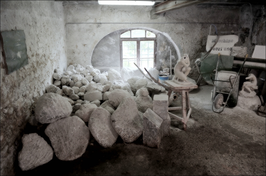 Alabaster Rohlager