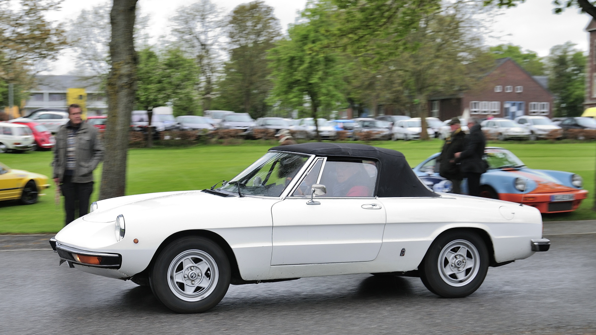 Alfa Romeo Duetto Spider