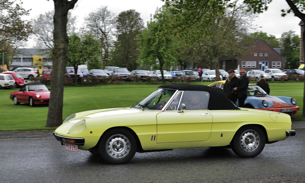 Alfa Romeo Duetto Spider