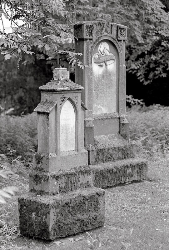 Alter Friedhof 30