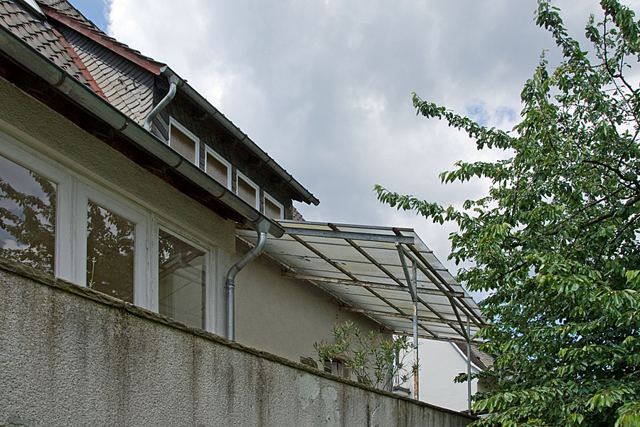 altes glasdach gerade linien