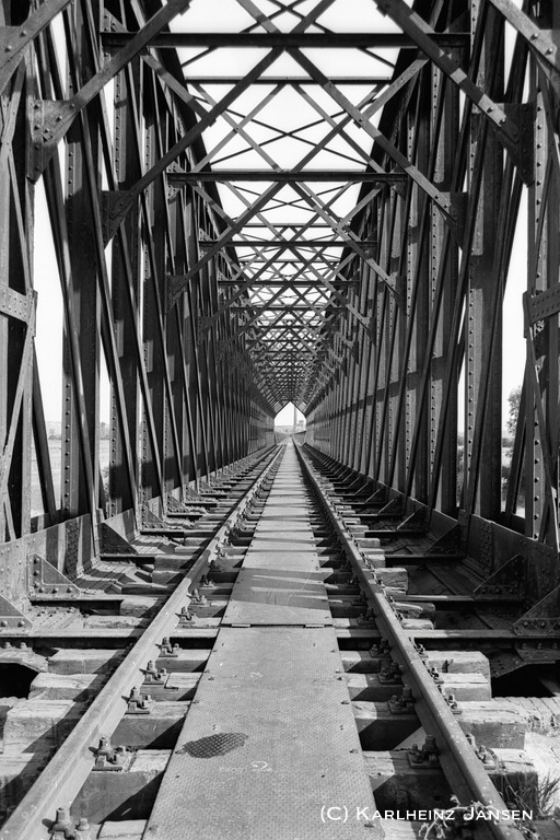 Altrheinbrücke Griethausen
aufgenommen 1977