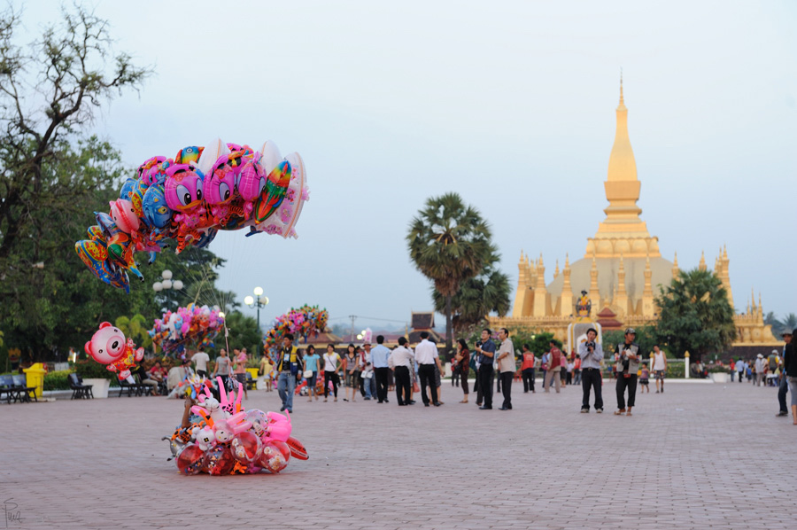 Am Wat That Luang