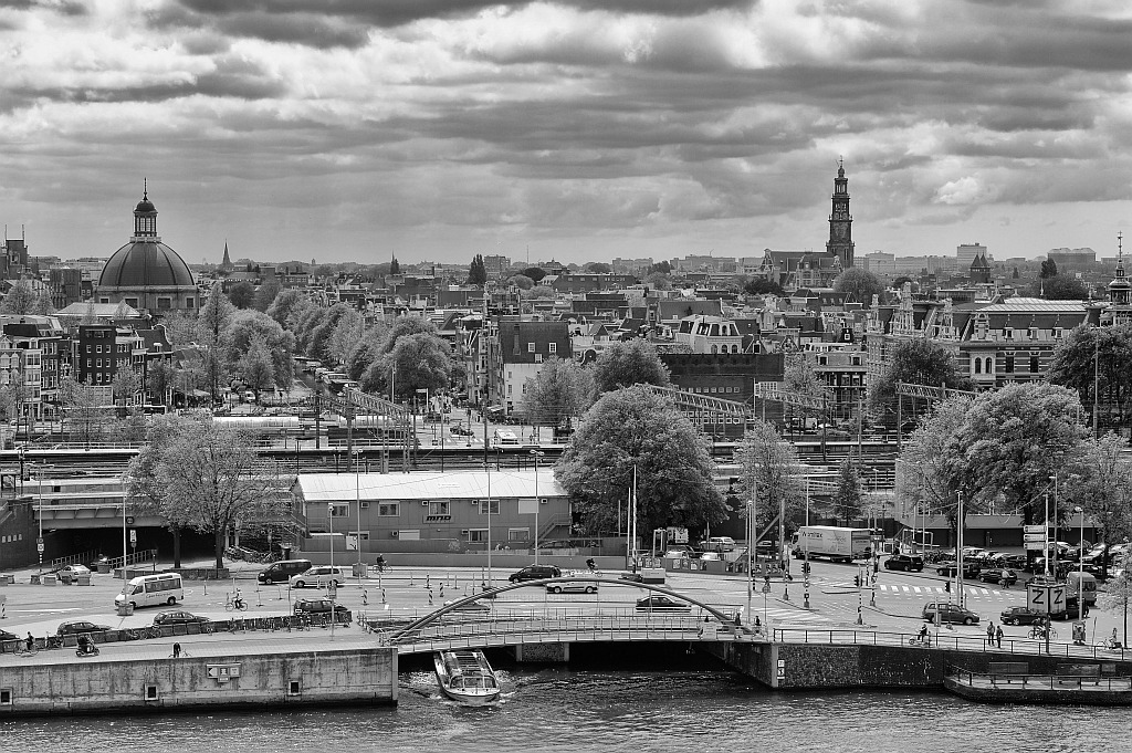 Amsterdam II   v