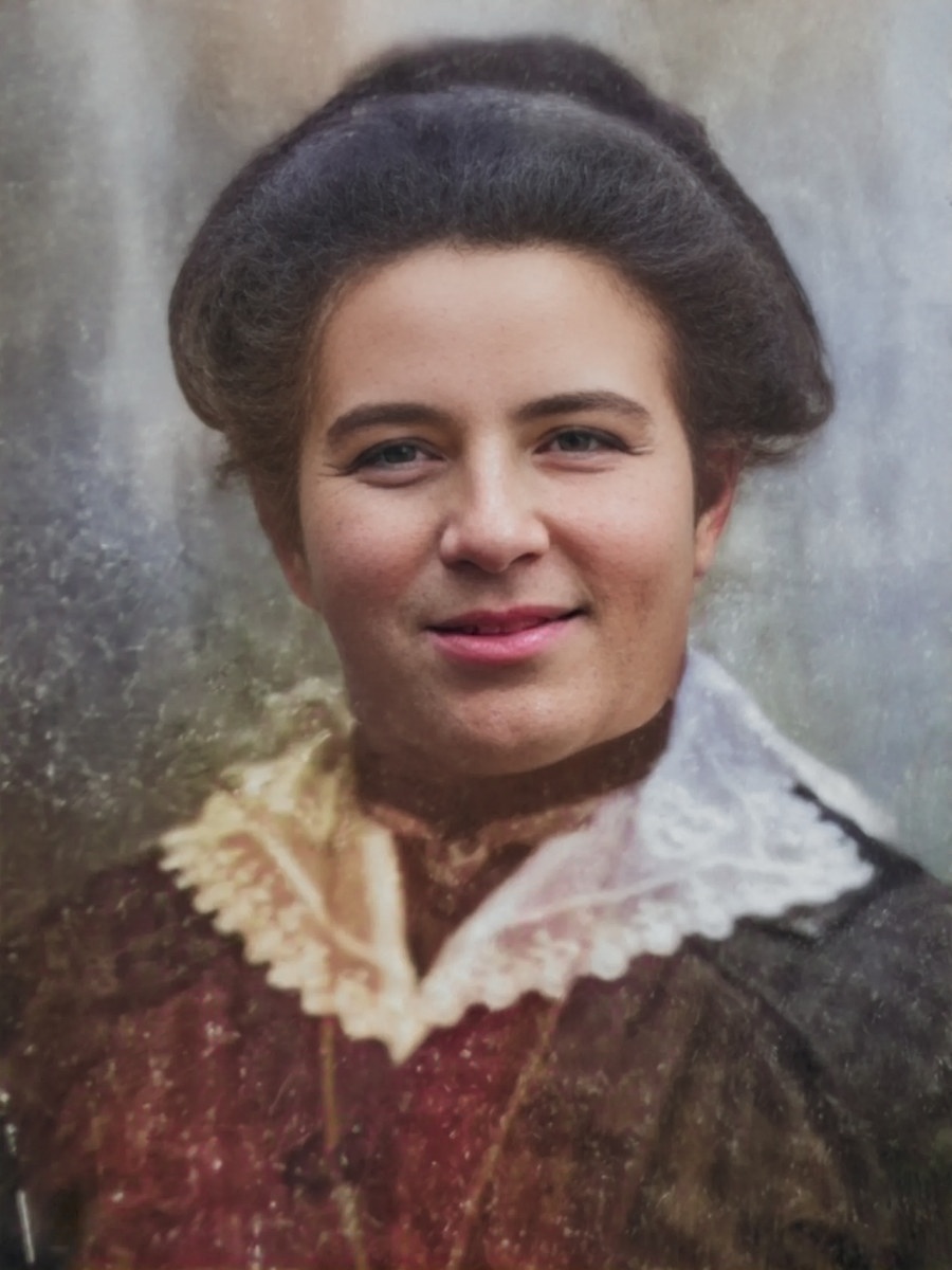 ANNA 002.JPG