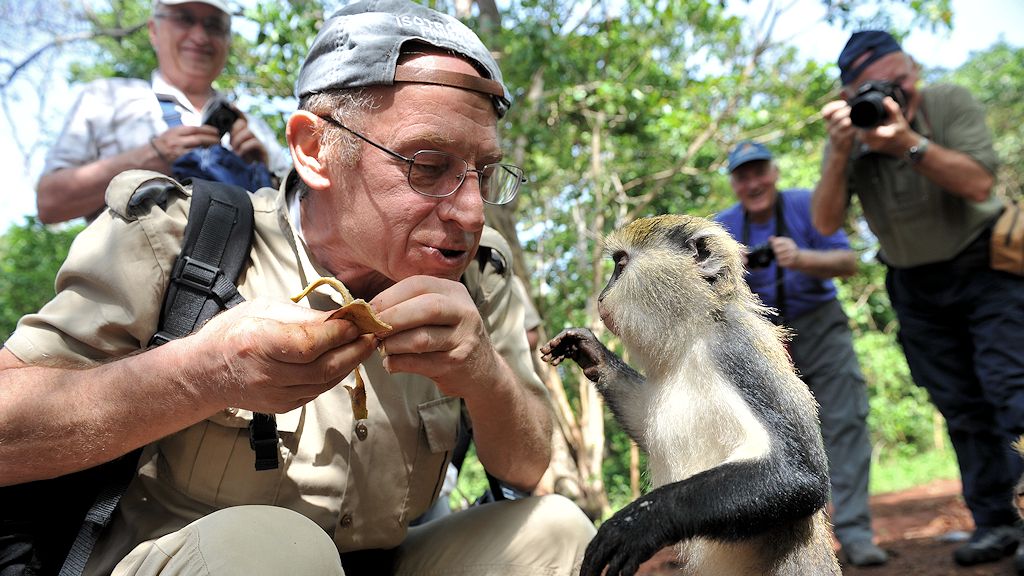 Antonio mit Monameekatze
Boabeng-Fiema Monkey Sanctuary
3543