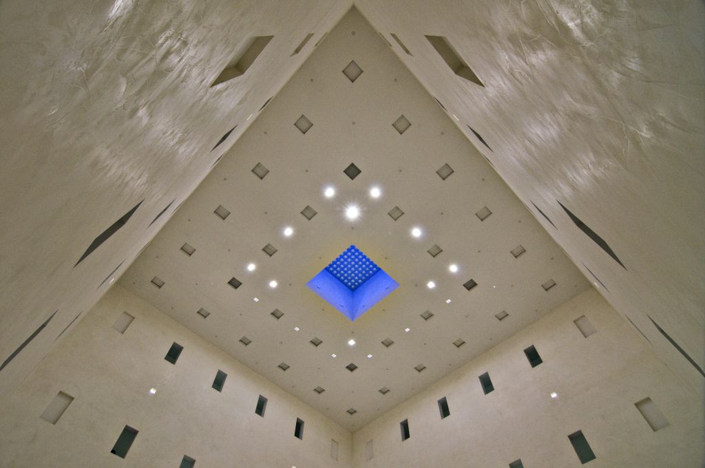 Atrium 3