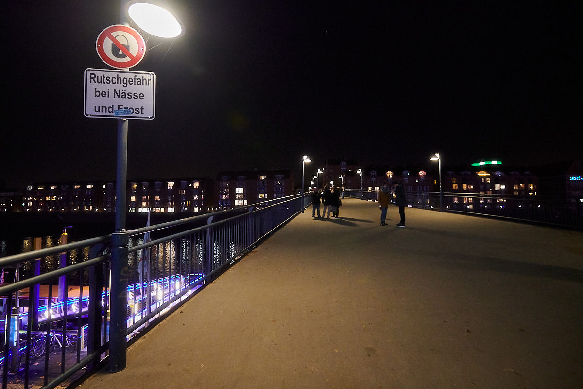 Auf der Brücke