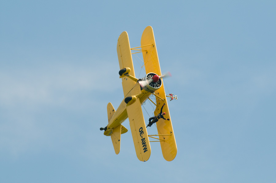 Augsburg Airshow, Peggy Krainz mit Lady Wingwalking