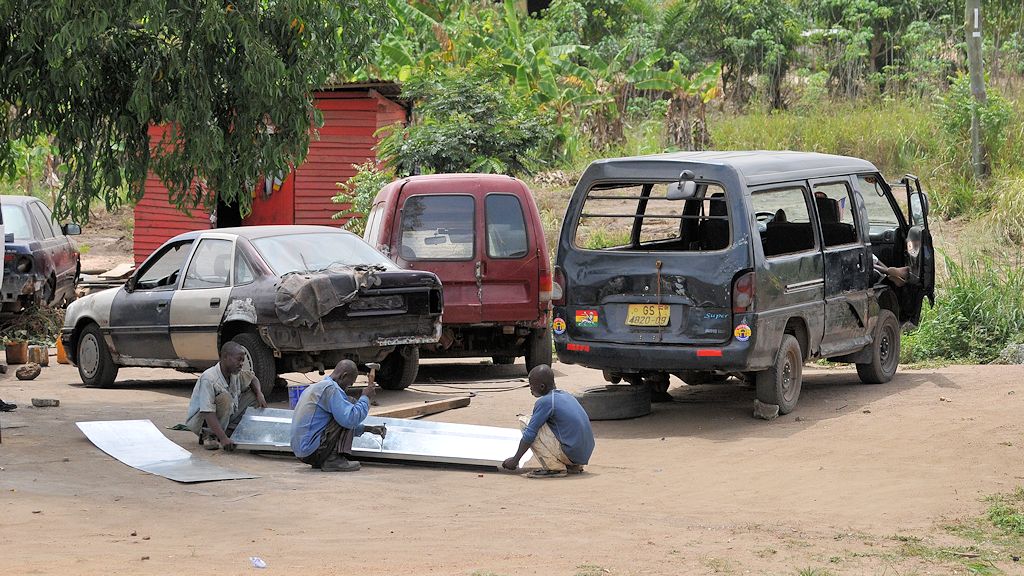 Autoreparatur
(3368)