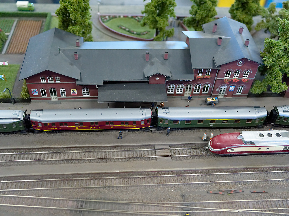 B0000557.jpg