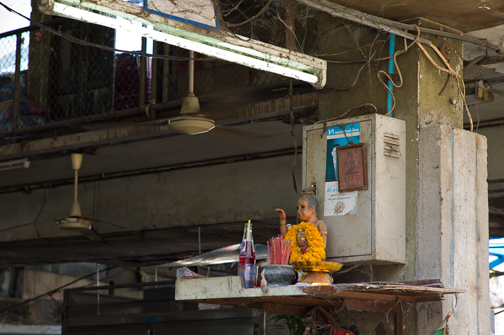 bangkok tah tien market 1016708