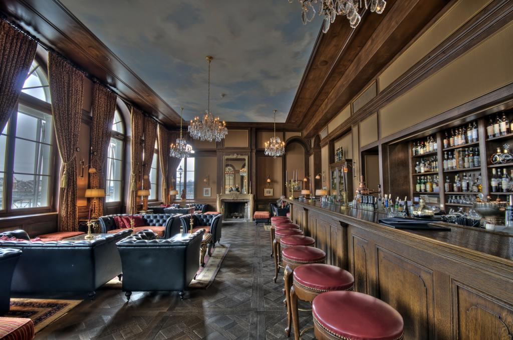 Bar 12