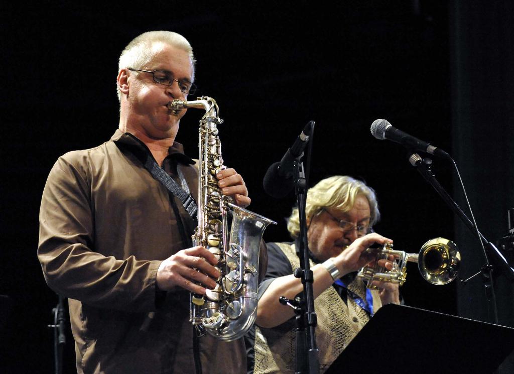 Beim "Alpenjazz"-Festival im Fürther Kulturforum war der Österreicher Wolfgang Puschnig einer der Stars.