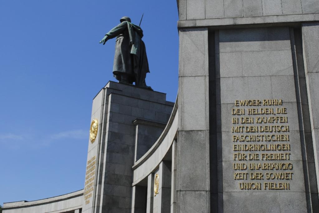 Berlin Ehrenmal der Roten Armee