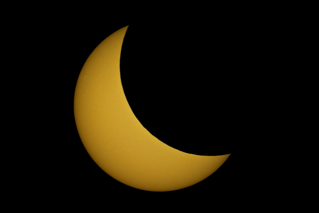 Bild 7, 10° 34´ 26"; ISO 100, 1/1250",

Nikon D610 am Celestron C8 Ultima PEC, Baader "AstroSolar" - Sonnenfilterfolie, SVA mit Kabelfernauslöser;