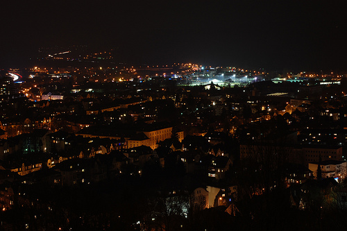 Blick über Marburg

Nikon D40, Nikkor 50 f1,4 AF-S