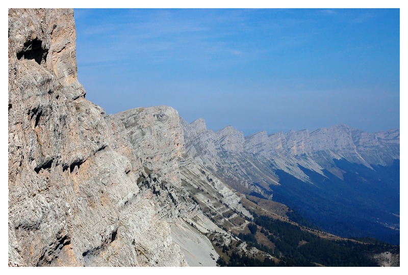 Blick an die Ostseite des Veymont Massivs
