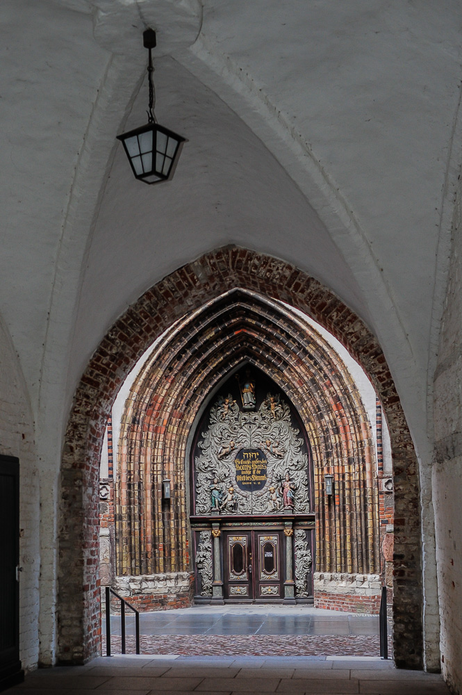 Blick auf das Nikolaiportal