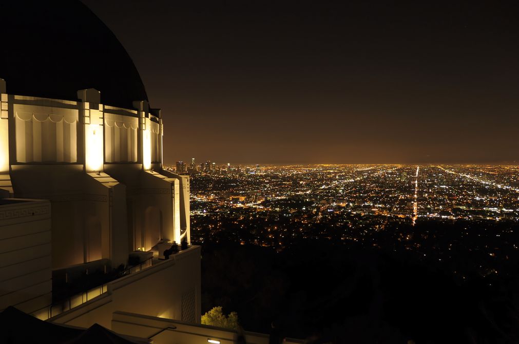Blick auf L.A. bei Nacht vom Griffith Observatory