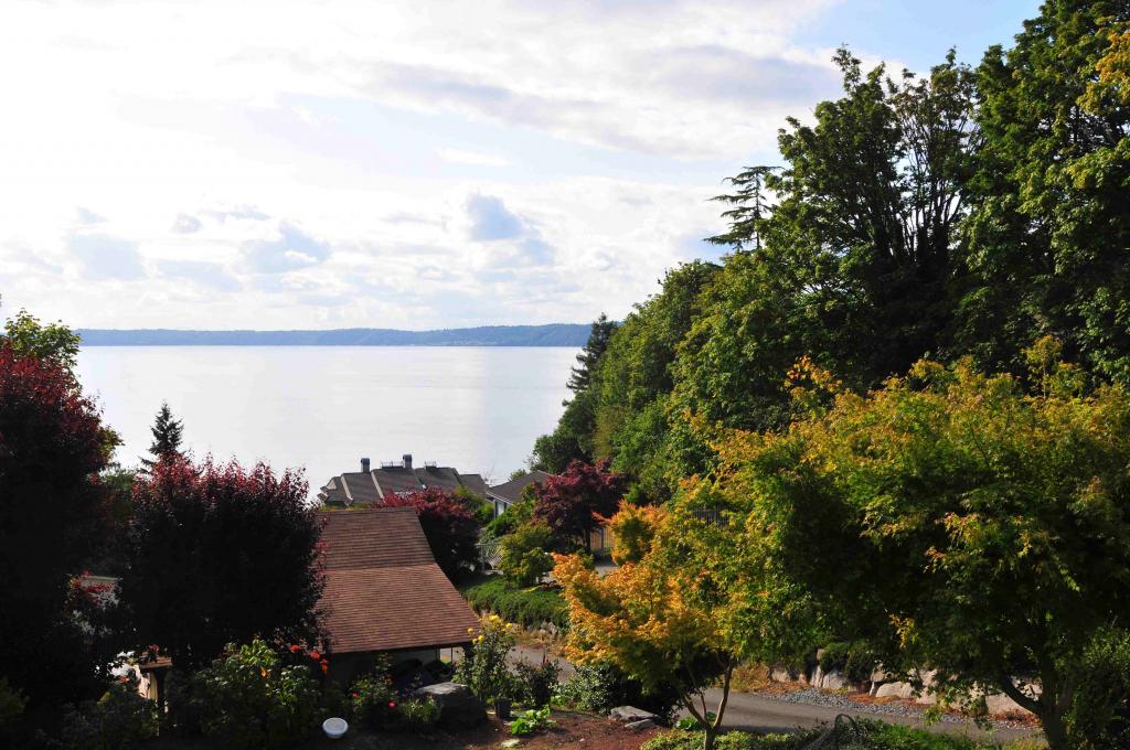 Blick aus dem Schlafzimmer Bed+Breakfast auf Puget Sound