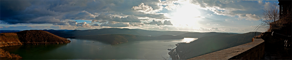 Blick Burg Waldeck bearbeitet 1