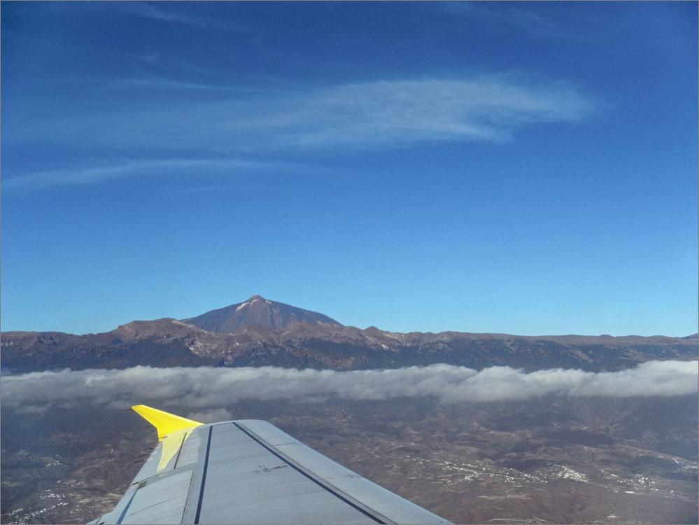 Blick vom 10A rüber zum Pico del Teide mit der Nikon AW-100