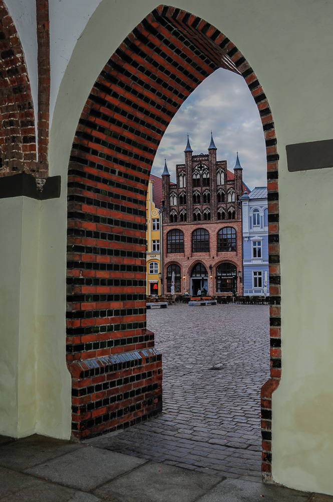 Blick vom Rathaus auf das Wulflamhaus