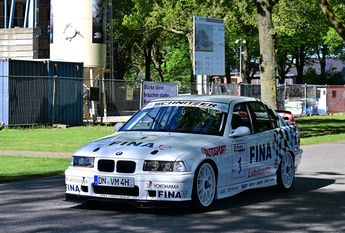 BMW E36 320i
