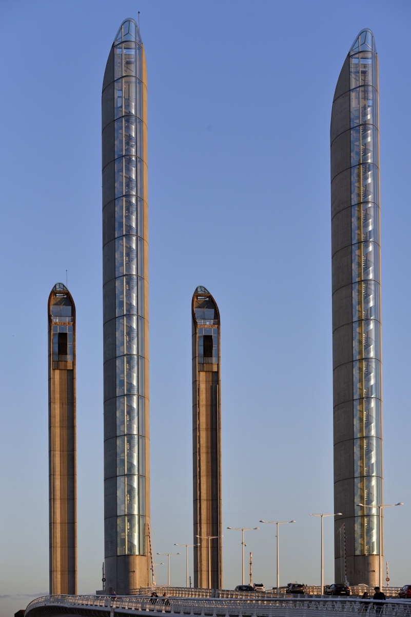bordeaux_pont_jacques_chaban_delmas.jpg