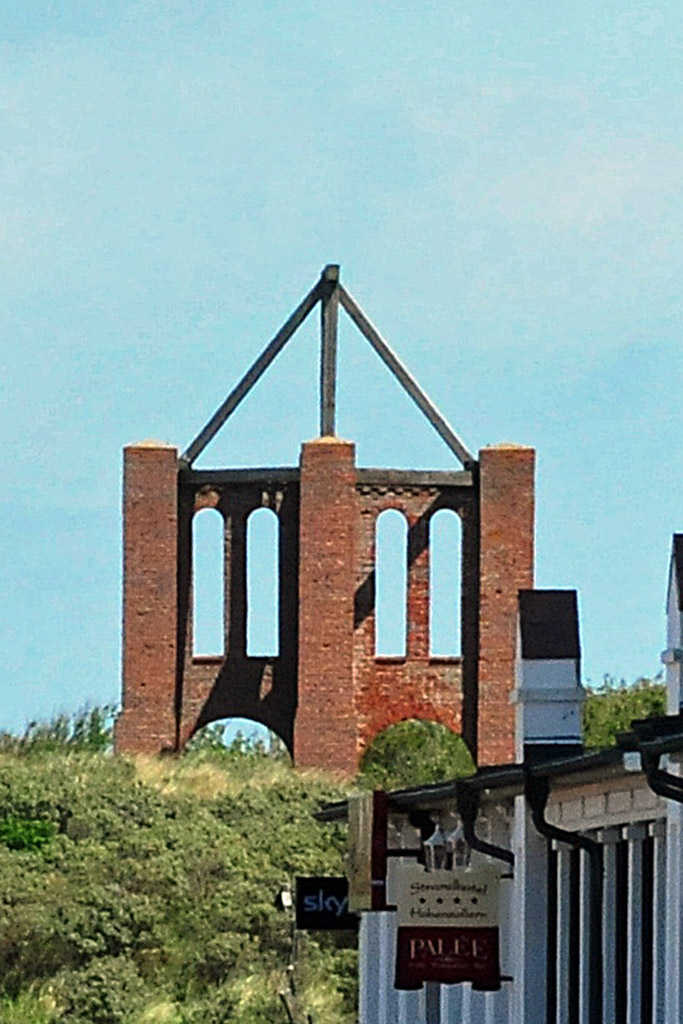 Borkum, Kaap - altes Seezeichen (D300, 85mm) extrem-Crop MHX 3280auto HT x