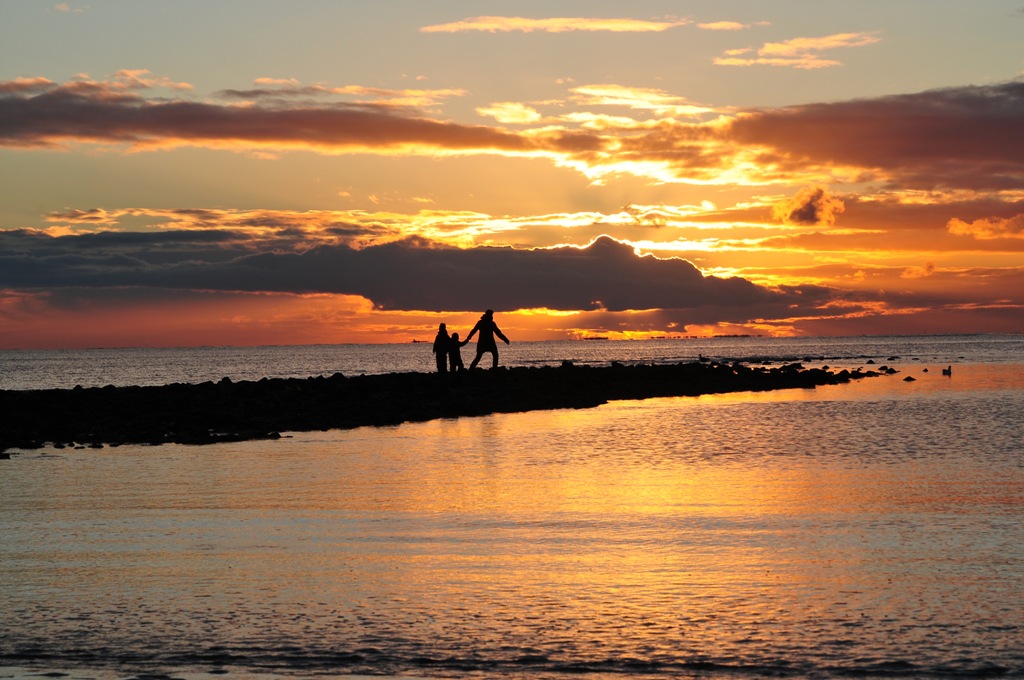 Borkum: Sonnenuntergang Weststrand/Höhe Bismarckstr. (MHX 5812x)