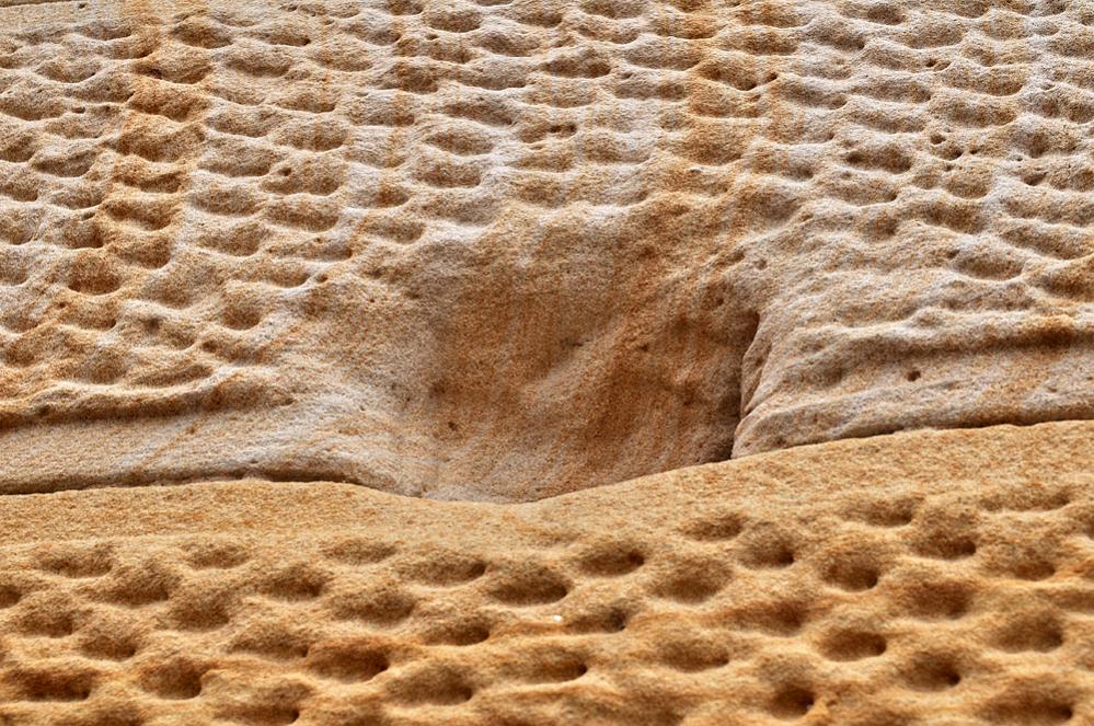 Bossensteine aus Sandstein