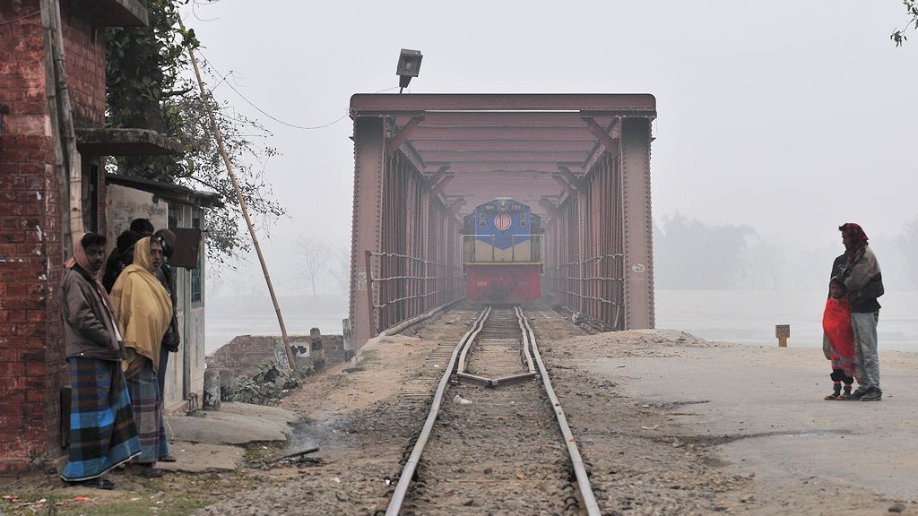 Brücke über die Tiesta, ein Zufluss des Brahmaputra
Zuglok ist die 2928.
4966