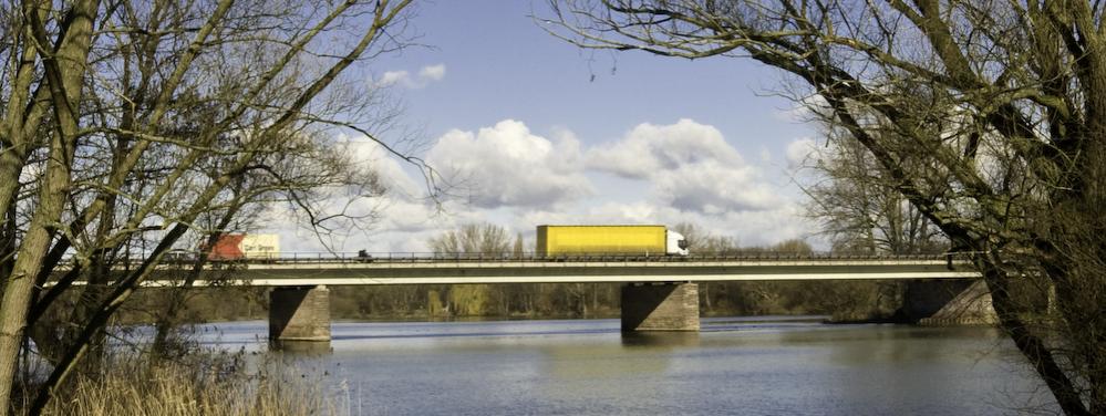 Brücke bunt 2