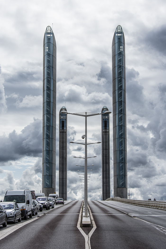 Bruecke Bordeaux