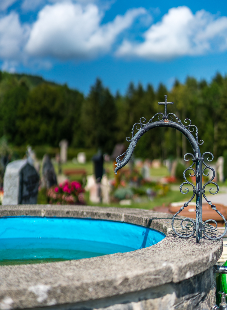 Brunnen Bergfriedhof