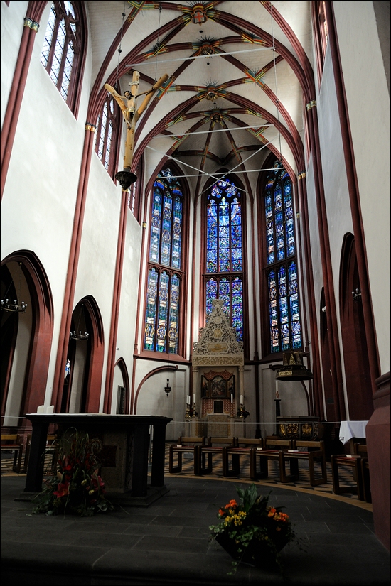 Buga Koblenz - 21.08.2011 Liebfrauenkirche Altar mit Fenster
