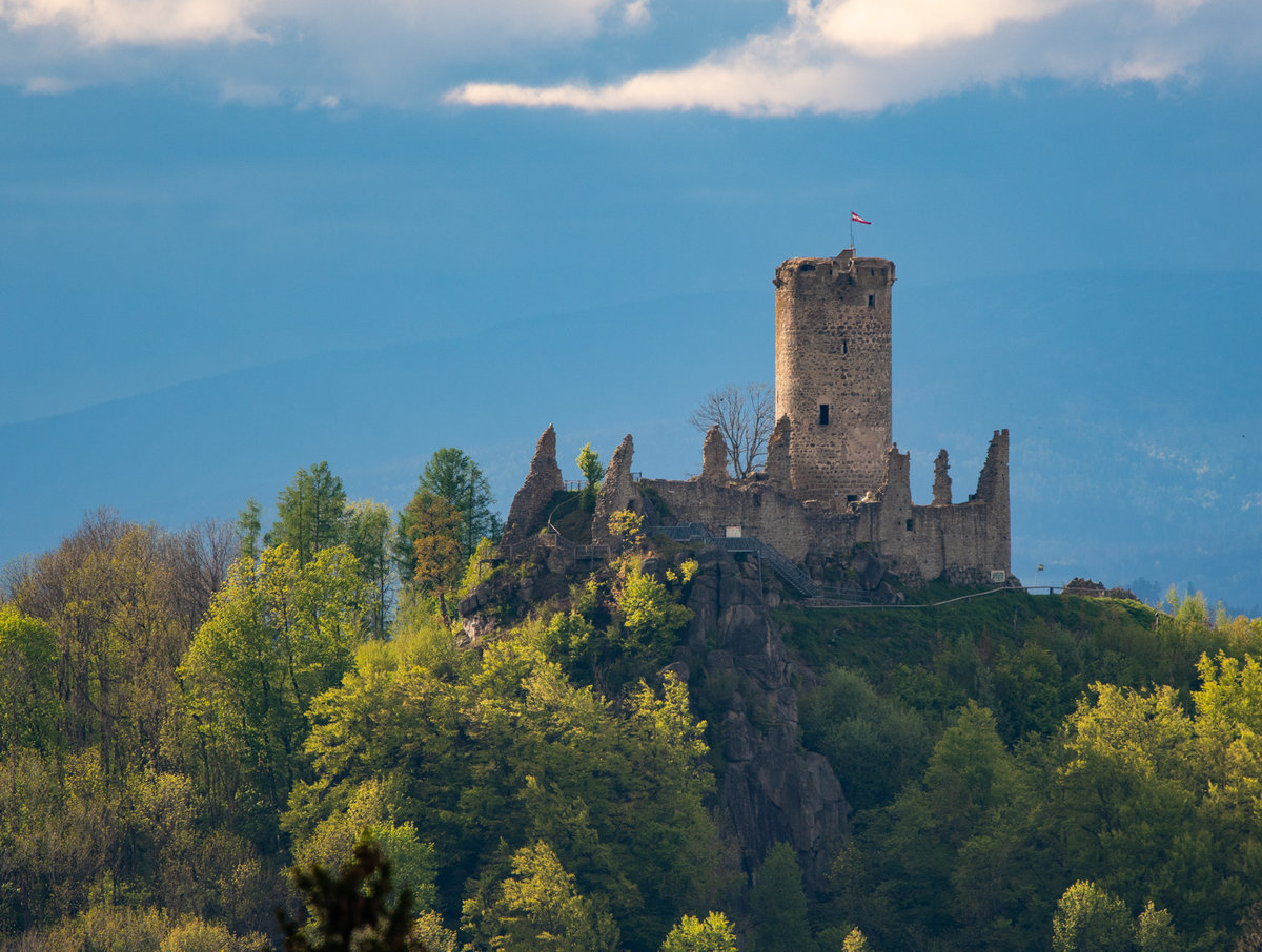 BurgWaxenberg-2105184224.jpg