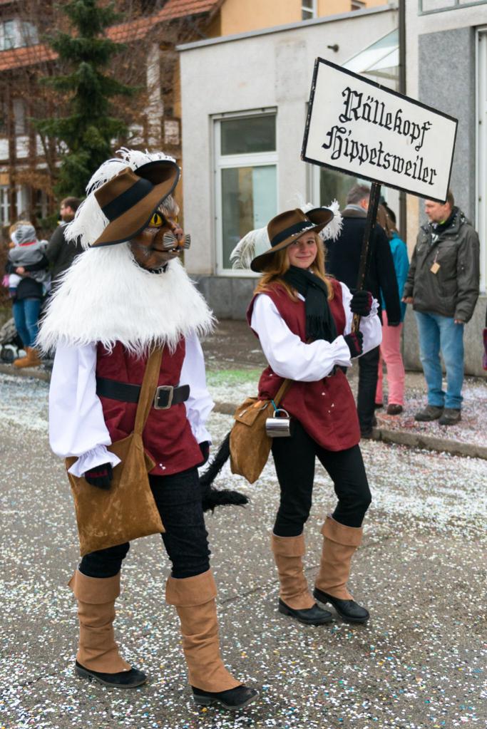 Buurefasend Hauingen 1817 122. Februar 2015

Mietz mietz mietz...!