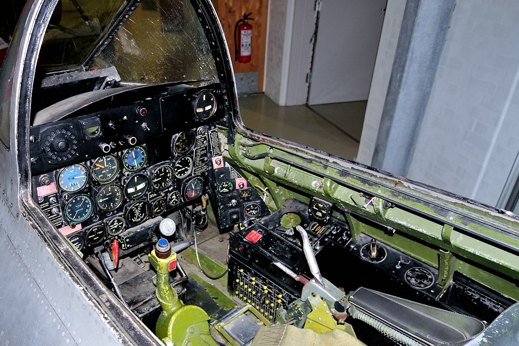 c DSC 2293 295