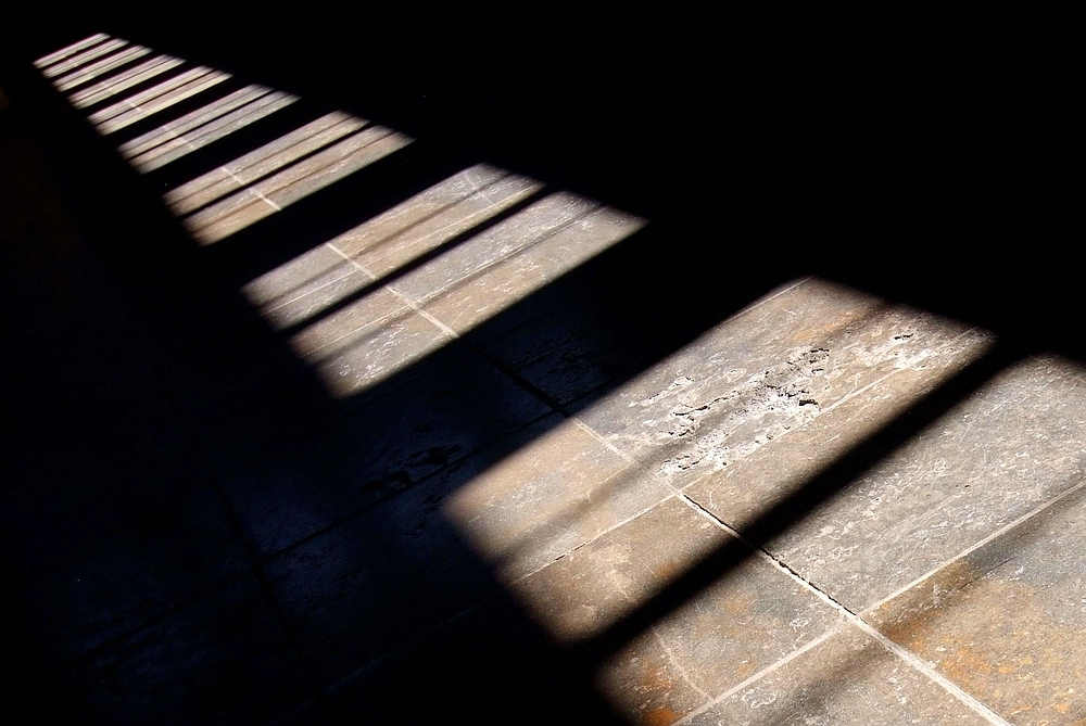 c hinter Gittern 7830