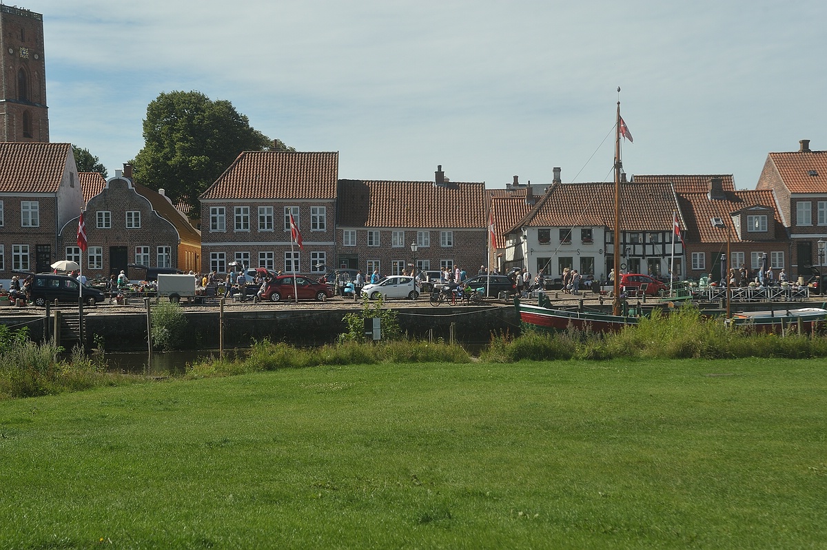 (c)K.R 540DSC 3684