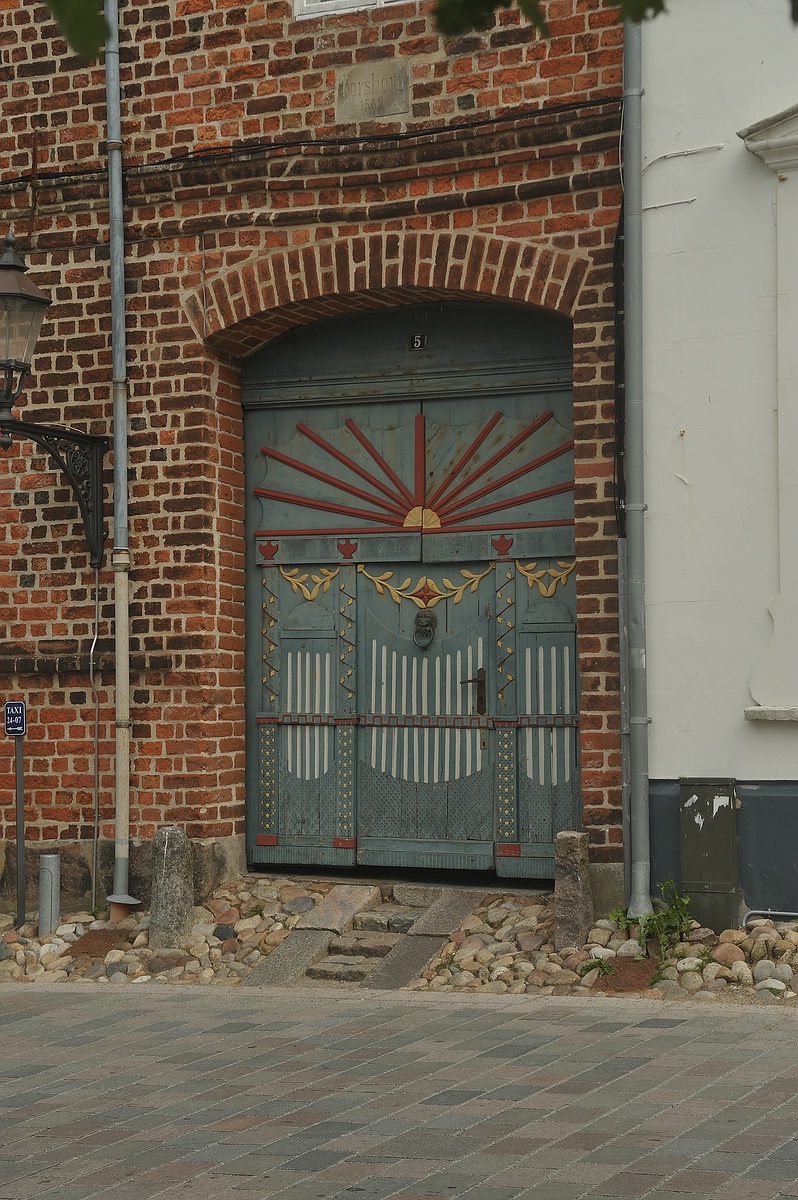 (c)K.R 540DSC 3709