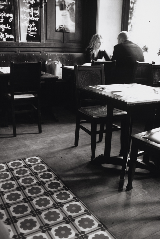 café
