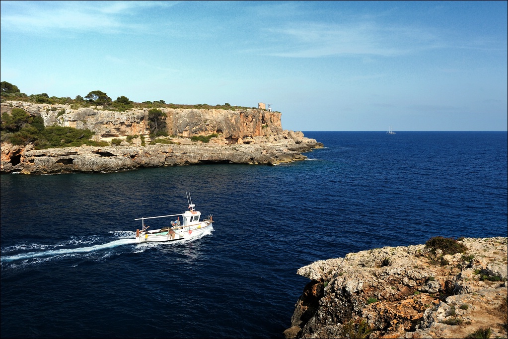 Cala Figuera - Leuchtturm mit Boot
