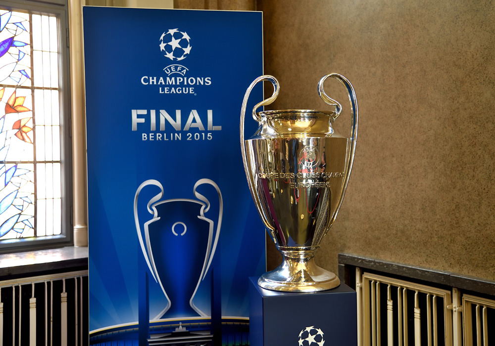 Champions League Pokal, 1
